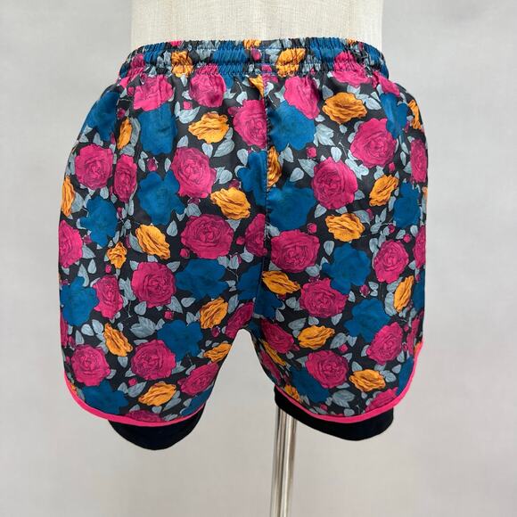 Nike Dri-FIT Tempo Icon Clash Big Kids (Girls) 2-in-1
Floral Shorts Size Medium+ - Picture 14 of 16